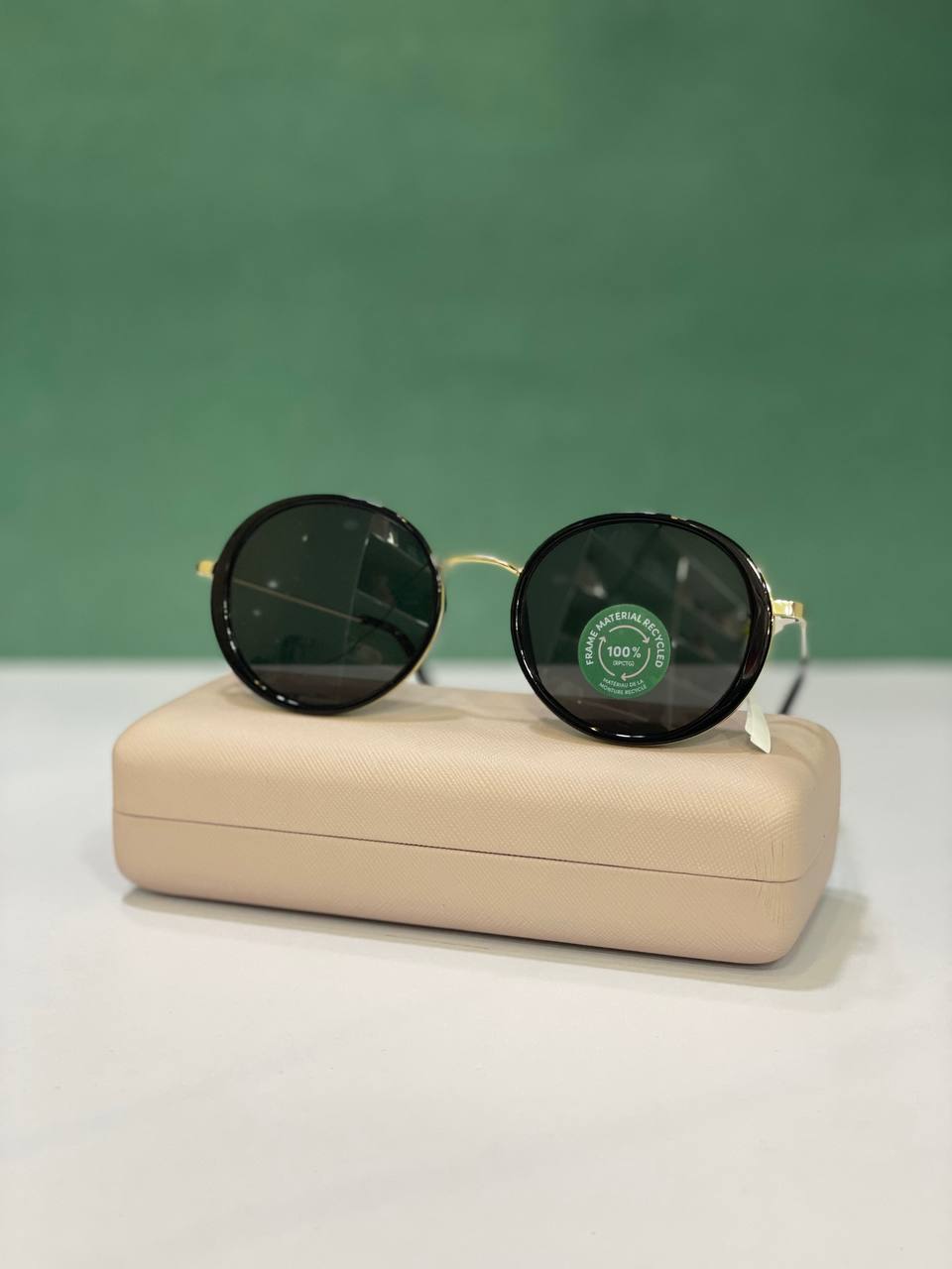 photo_2025-05-06_09-48-12 عینک آفتابی زنانه اورجینال برند Accessories - Image 1