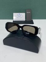 عینک آفتابی یونیسکس اورجینال ایتالیایی برند SPR17W - PRADA - Image 48