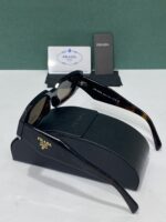 عینک آفتابی یونیسکس اورجینال ایتالیایی برند SPR17W - PRADA - Image 51