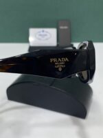 عینک آفتابی یونیسکس اورجینال ایتالیایی برند SPR17W - PRADA - Image 52