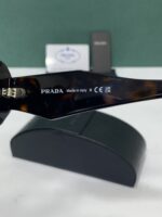 عینک آفتابی یونیسکس اورجینال ایتالیایی برند SPR17W - PRADA - Image 49