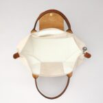 کیف زنانه رنگ استخوانی اورجینال سایز M برند لانگ چمپ Longchamp - Image 4