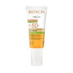 کرم ضد آفتاب بی‌ رنگ SPF50 مناسب پوست چرب 50 میل برند بیوکسین - Bioxcin